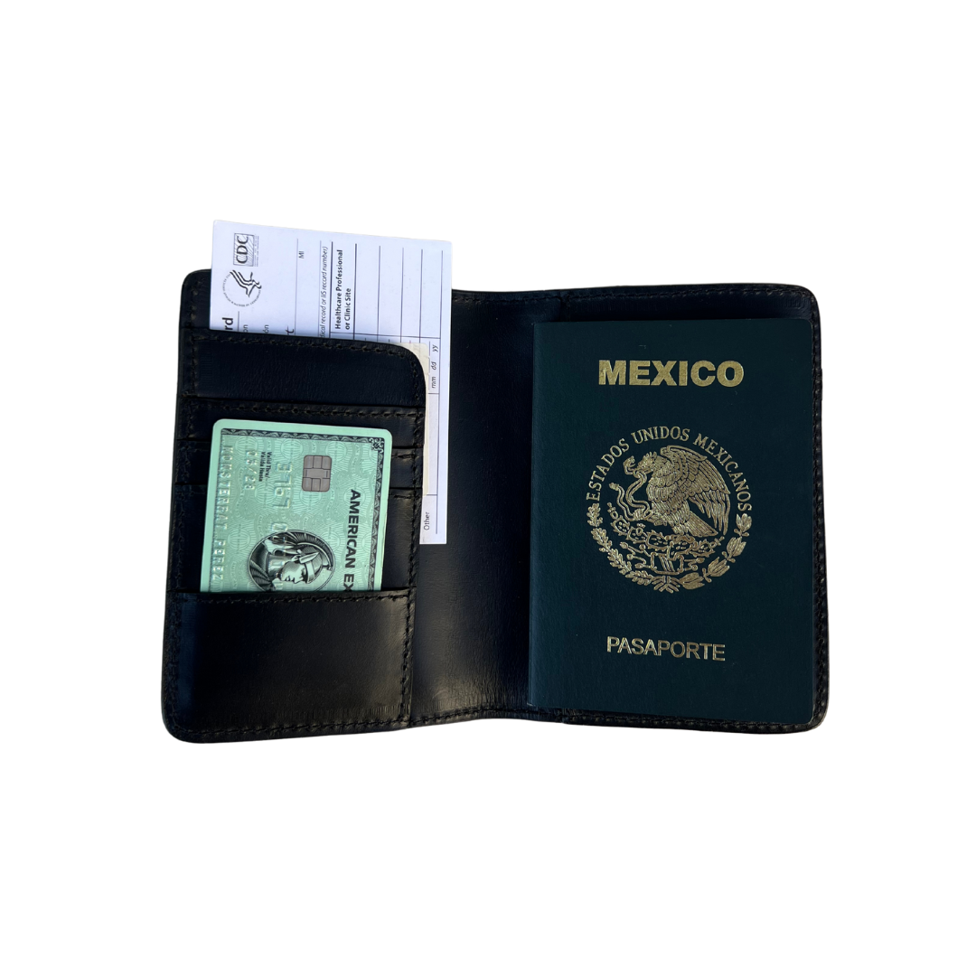 Portapasaporte Negro Pull Up